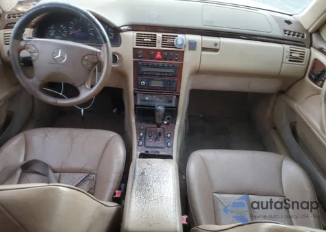 2001 Mercedes-Benz E 430 из США, поврежденный, VIN WDBJF70J31B293515